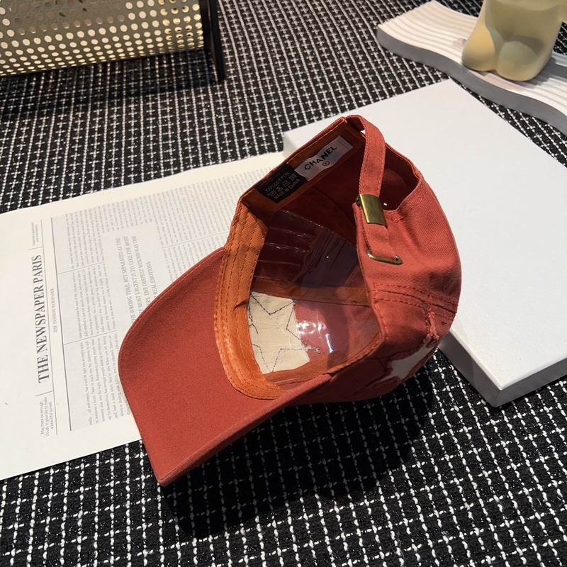 Chanel cap (140)